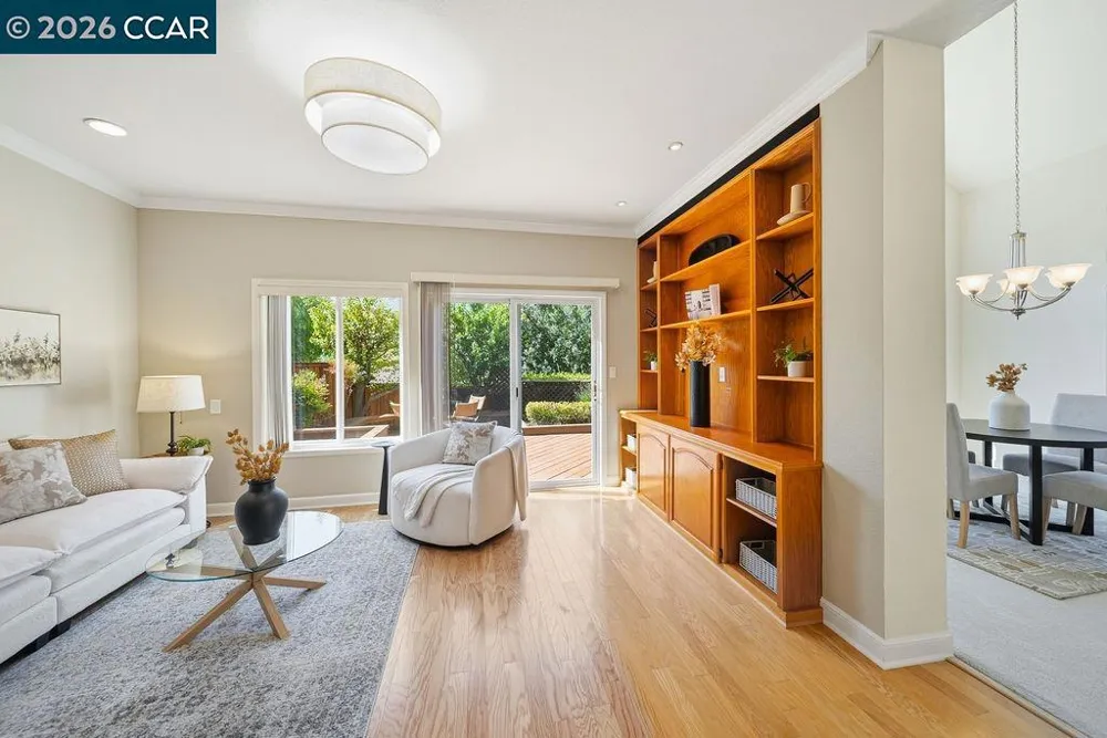 334 Saclan Ter Clayton, CA 94517