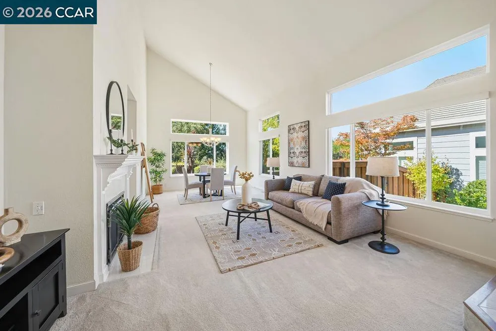 334 Saclan Ter Clayton, CA 94517