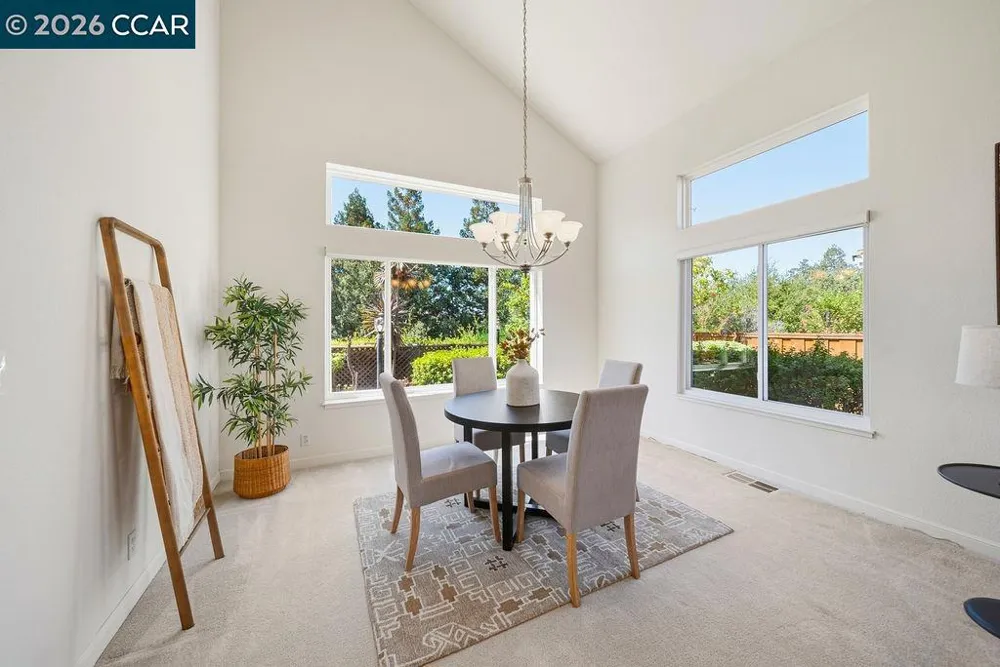 334 Saclan Ter Clayton, CA 94517