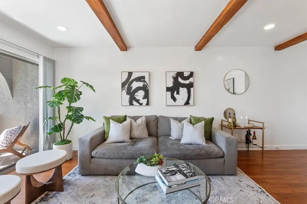 727 Eucalyptus Avenue #18 Inglewood, CA 90302
