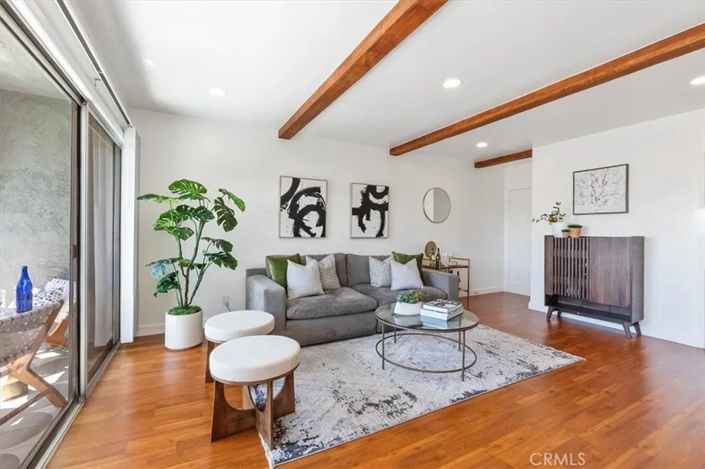 727 Eucalyptus Avenue #18 Inglewood, CA 90302