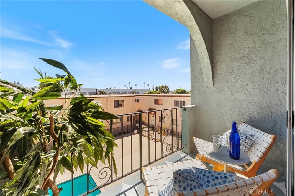 727 Eucalyptus Avenue #18 Inglewood, CA 90302