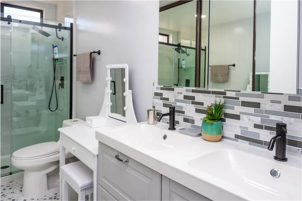 28817 Isleta Court Cathedral City, CA 92234