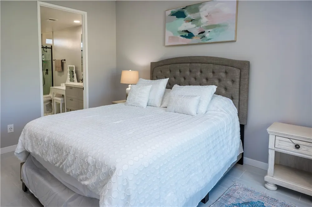 28817 Isleta Court Cathedral City, CA 92234