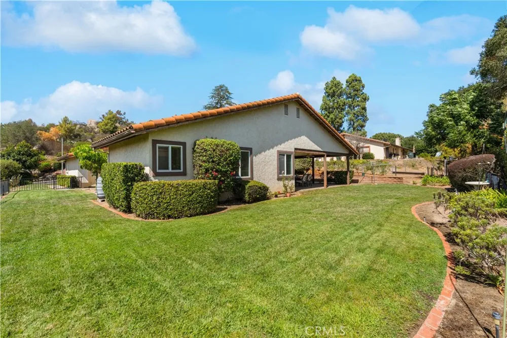 28235 Stonington Escondido, CA 92026