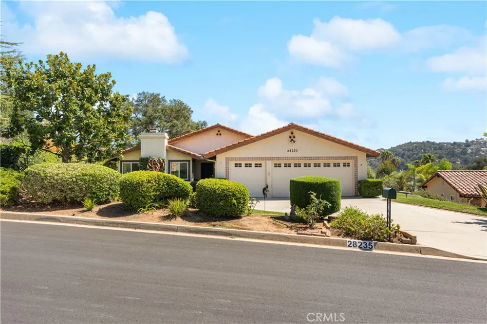 28235 Stonington Escondido, CA 92026