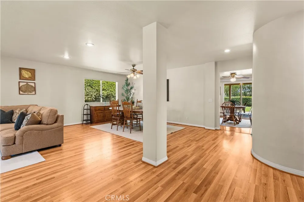 28235 Stonington Escondido, CA 92026