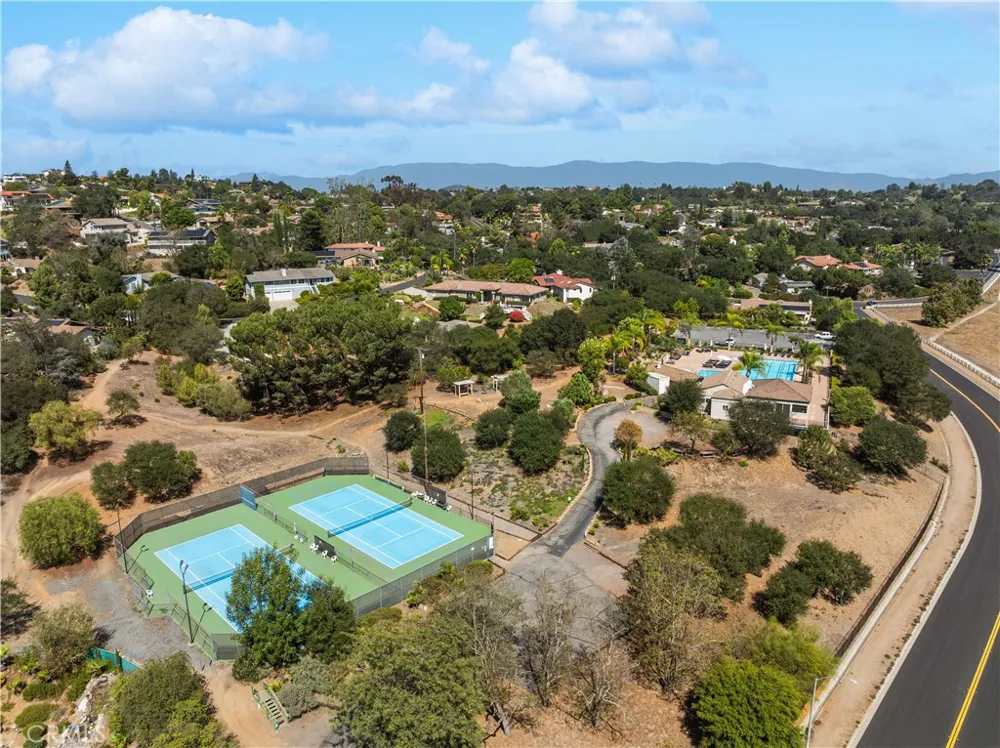 28235 Stonington Escondido, CA 92026