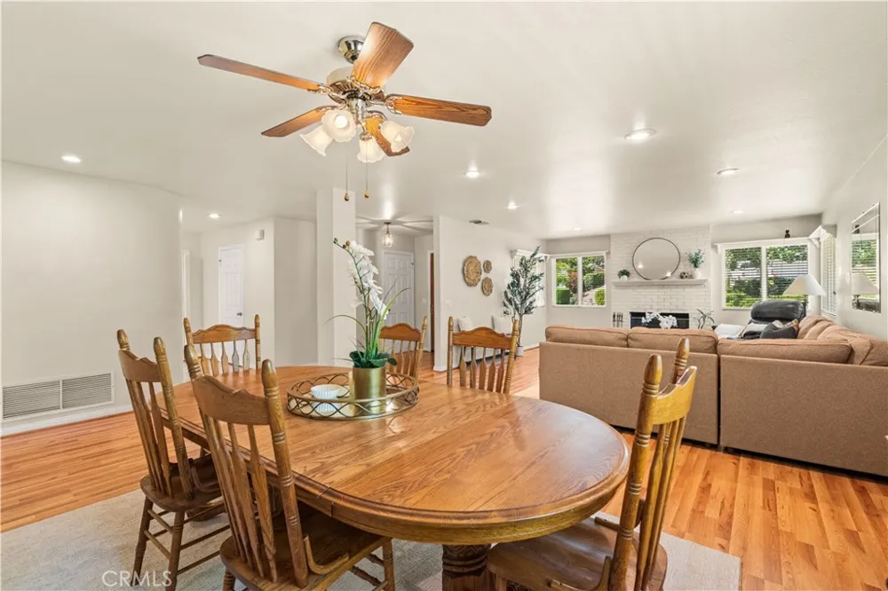 28235 Stonington Escondido, CA 92026