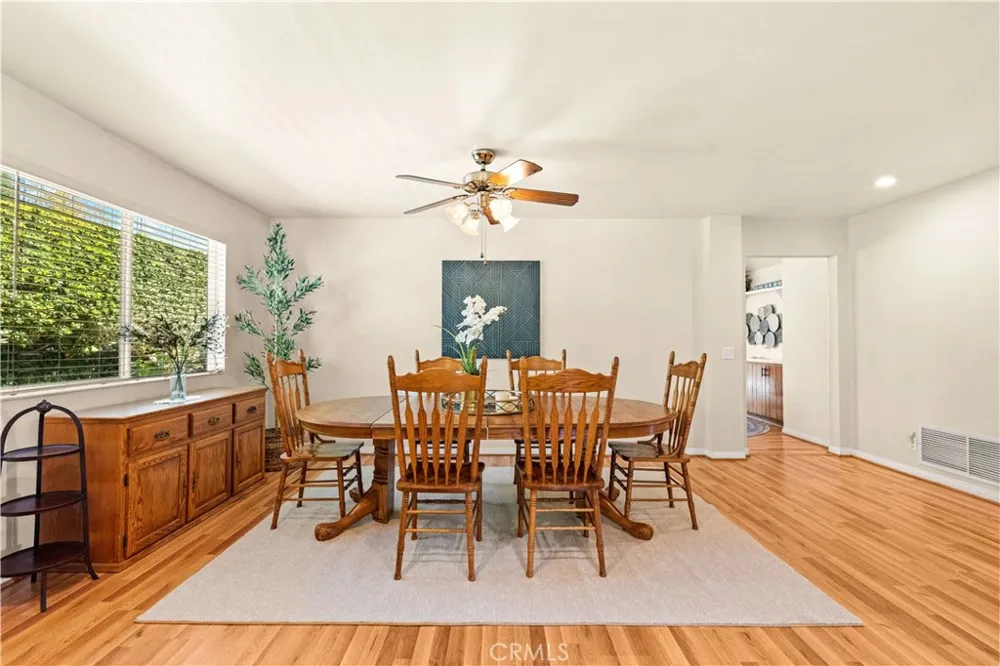 28235 Stonington Escondido, CA 92026