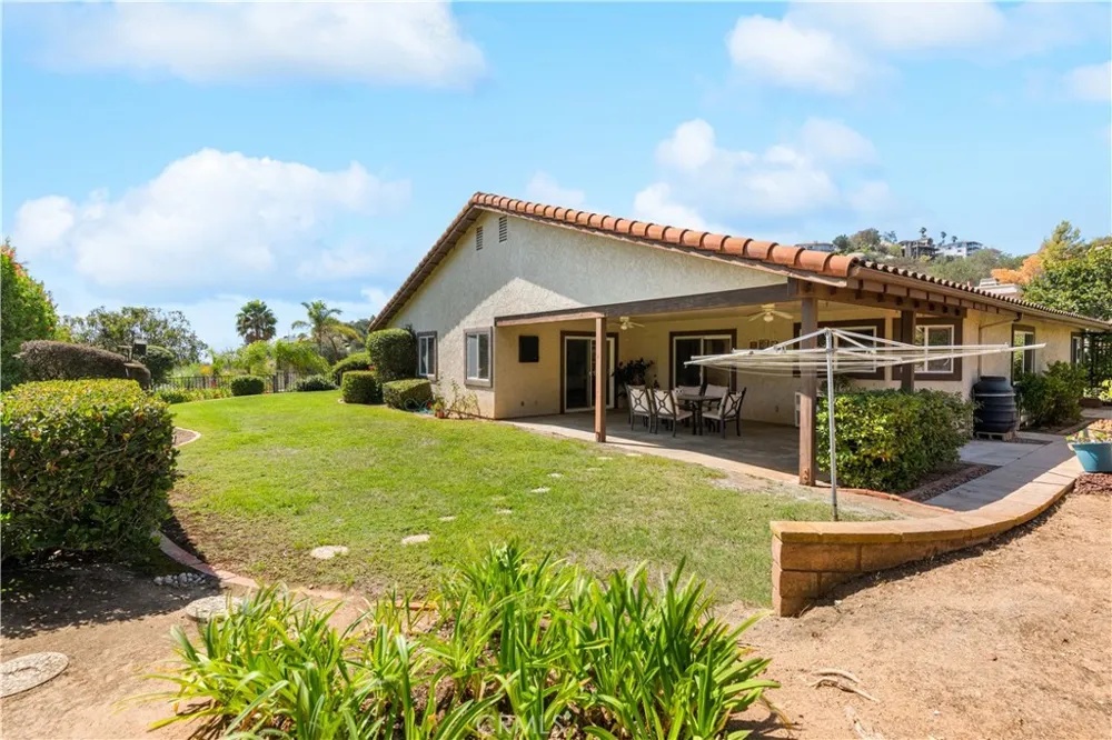 28235 Stonington Escondido, CA 92026