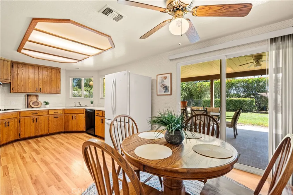 28235 Stonington Escondido, CA 92026