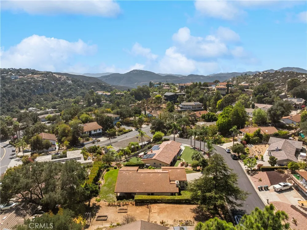 28235 Stonington Escondido, CA 92026