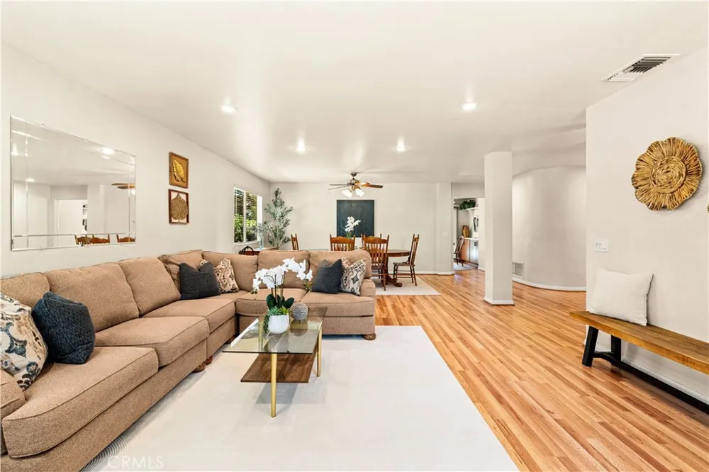28235 Stonington Escondido, CA 92026