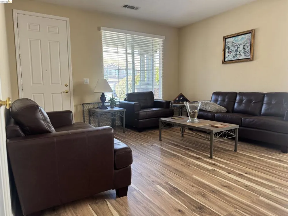 2385 Fieldgate Dr Pittsburg, CA 94565