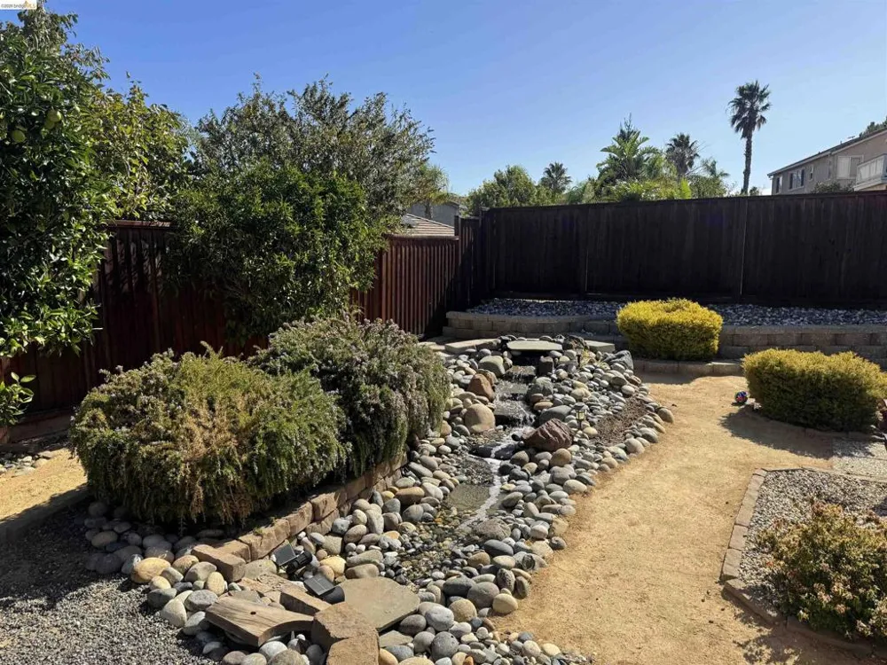 2385 Fieldgate Dr Pittsburg, CA 94565