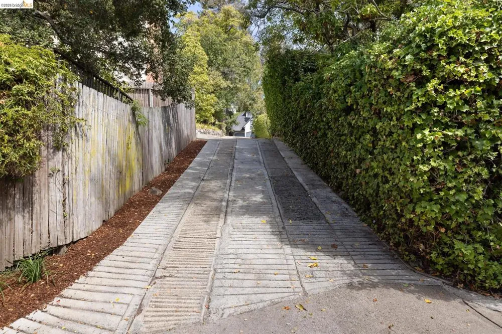 785 San Luis Rd Berkeley, CA 94707