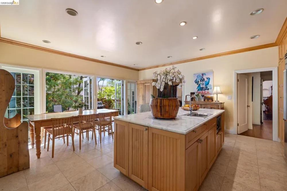 785 San Luis Rd Berkeley, CA 94707
