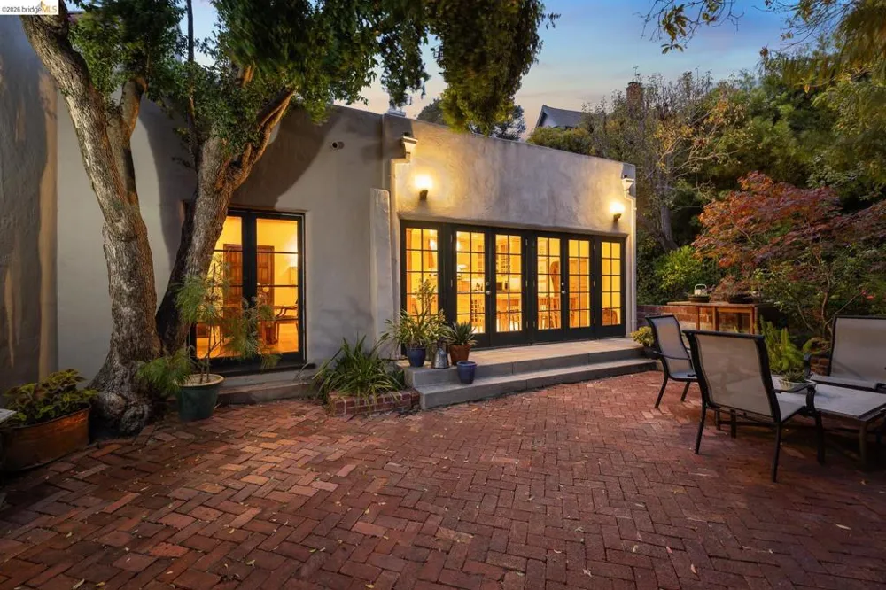 785 San Luis Rd Berkeley, CA 94707