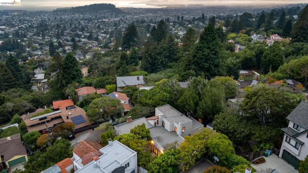 785 San Luis Rd Berkeley, CA 94707