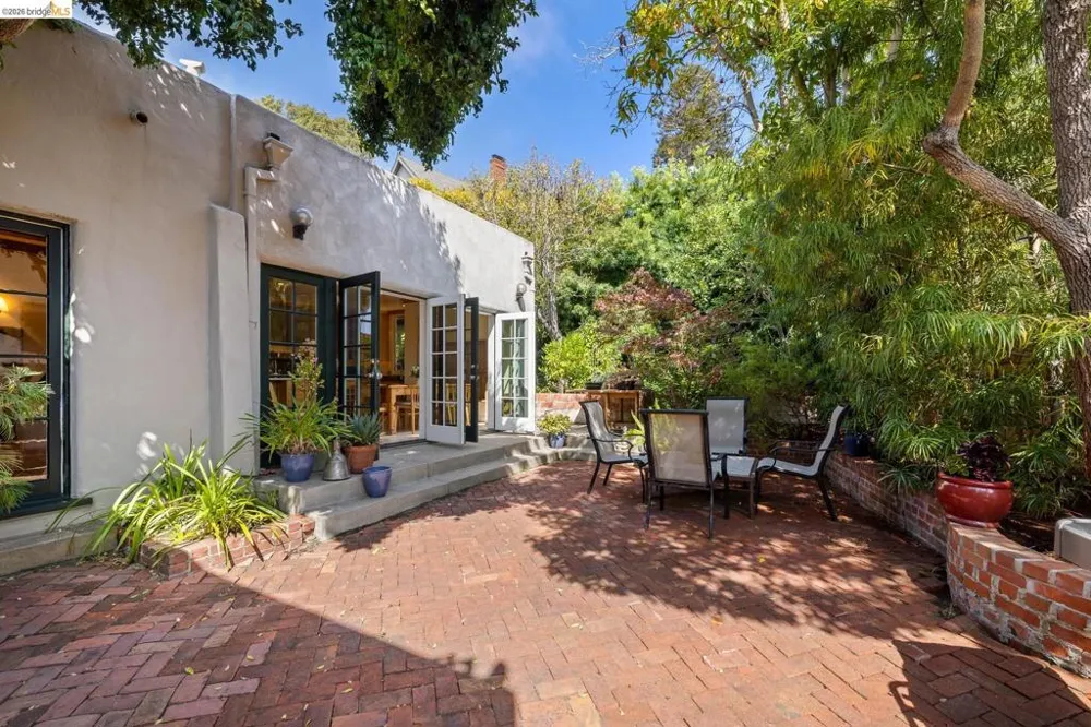 785 San Luis Rd Berkeley, CA 94707