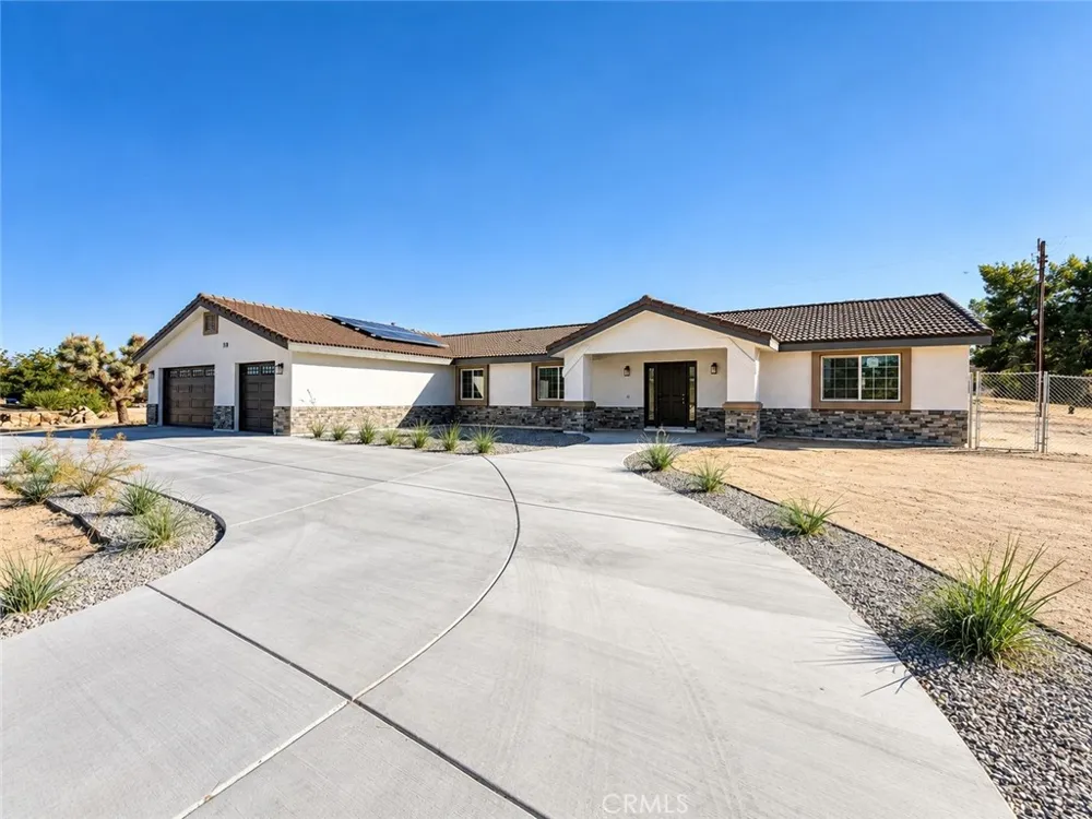 14685 Apple Valley Road Apple Valley, CA 92307