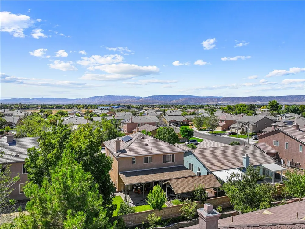 3107 W Lumber Street Lancaster, CA 93536