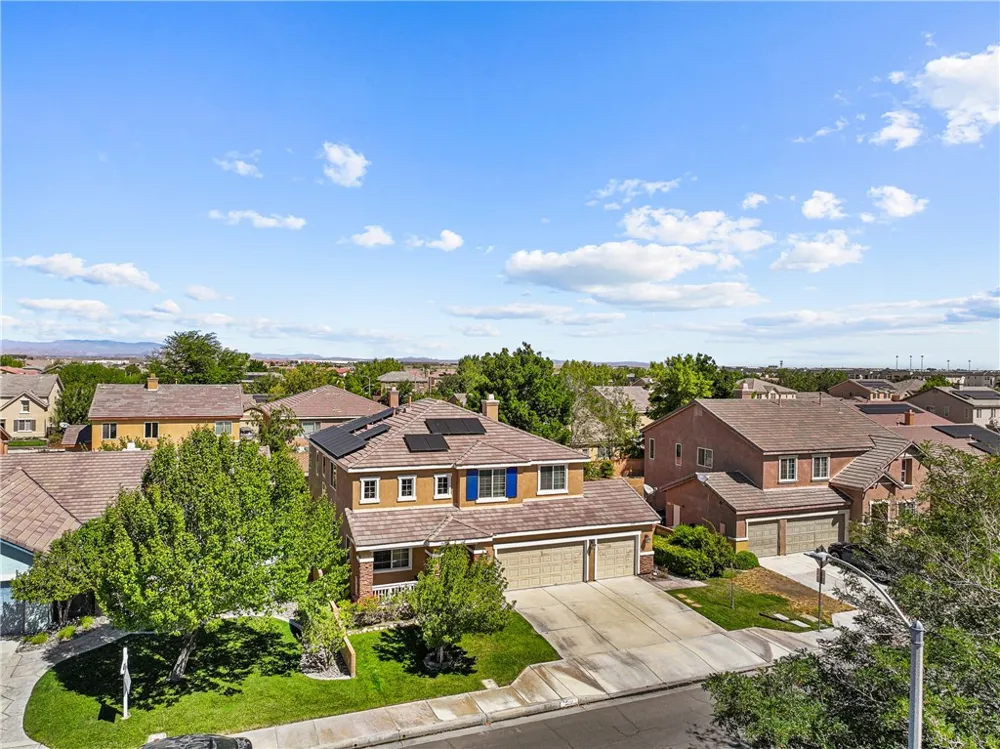 3107 W Lumber Street Lancaster, CA 93536