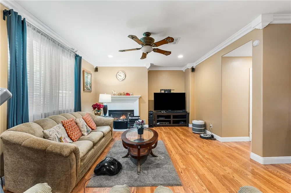 3107 W Lumber Street Lancaster, CA 93536