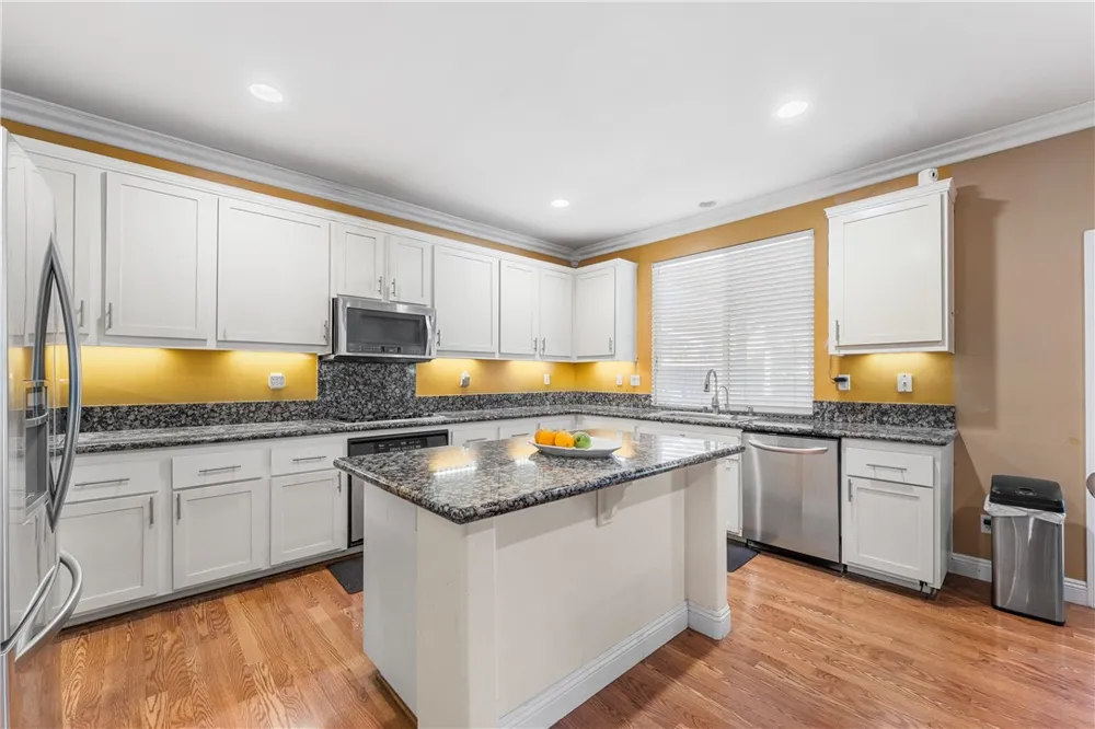 3107 W Lumber Street Lancaster, CA 93536