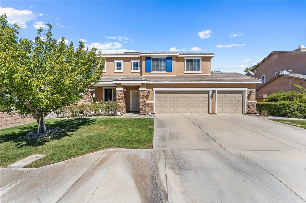 3107 W Lumber Street Lancaster, CA 93536
