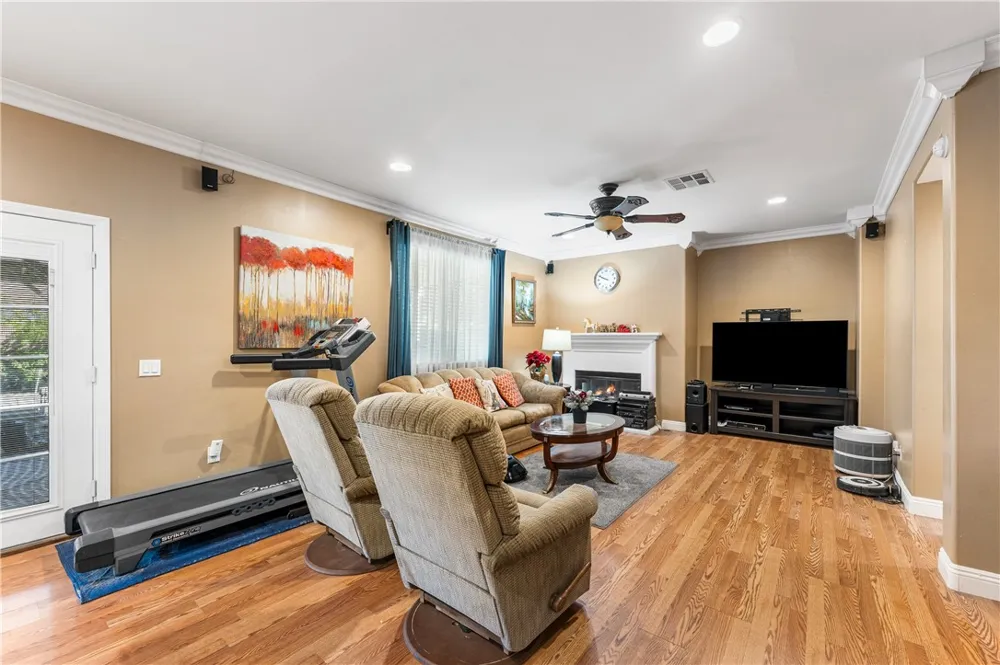 3107 W Lumber Street Lancaster, CA 93536