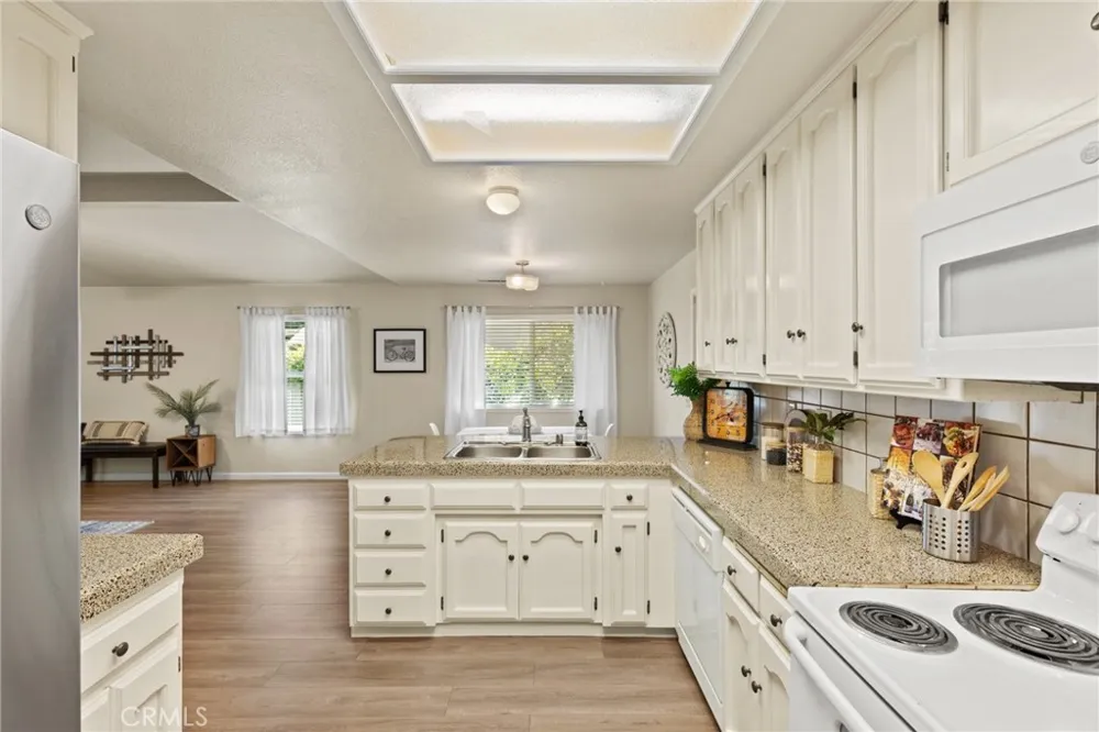 1048 Gateway Chico, CA 95926