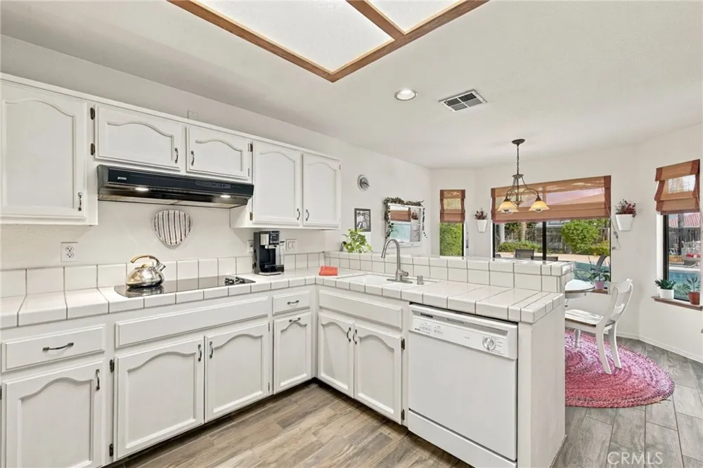 9500 Eagle Oak Bakersfield, CA 93311