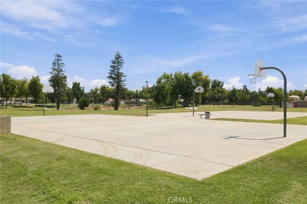 9500 Eagle Oak Bakersfield, CA 93311
