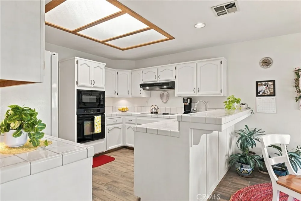 9500 Eagle Oak Bakersfield, CA 93311