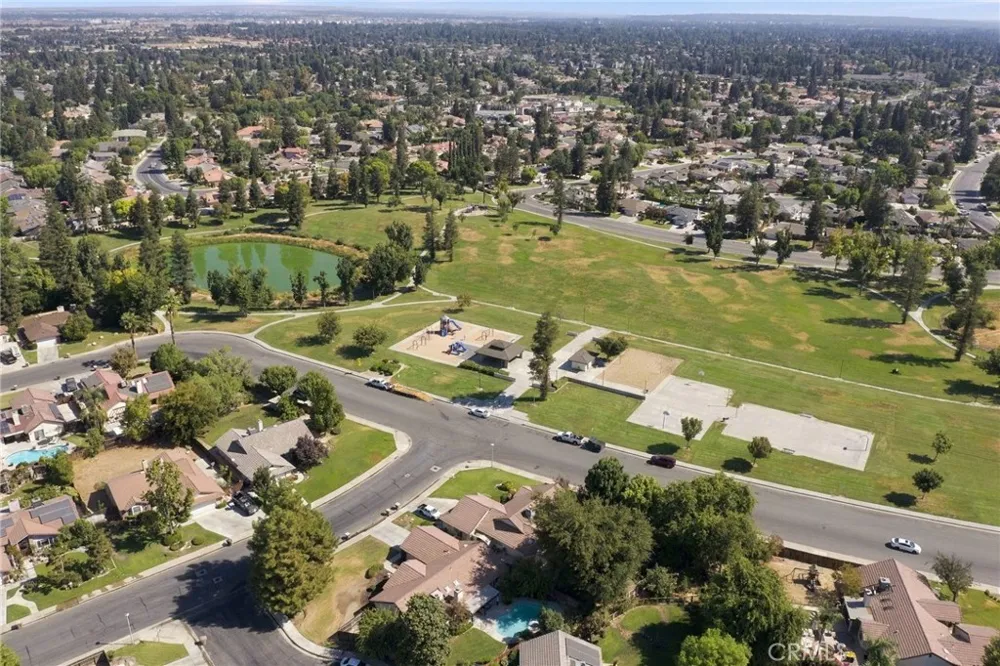 9500 Eagle Oak Bakersfield, CA 93311