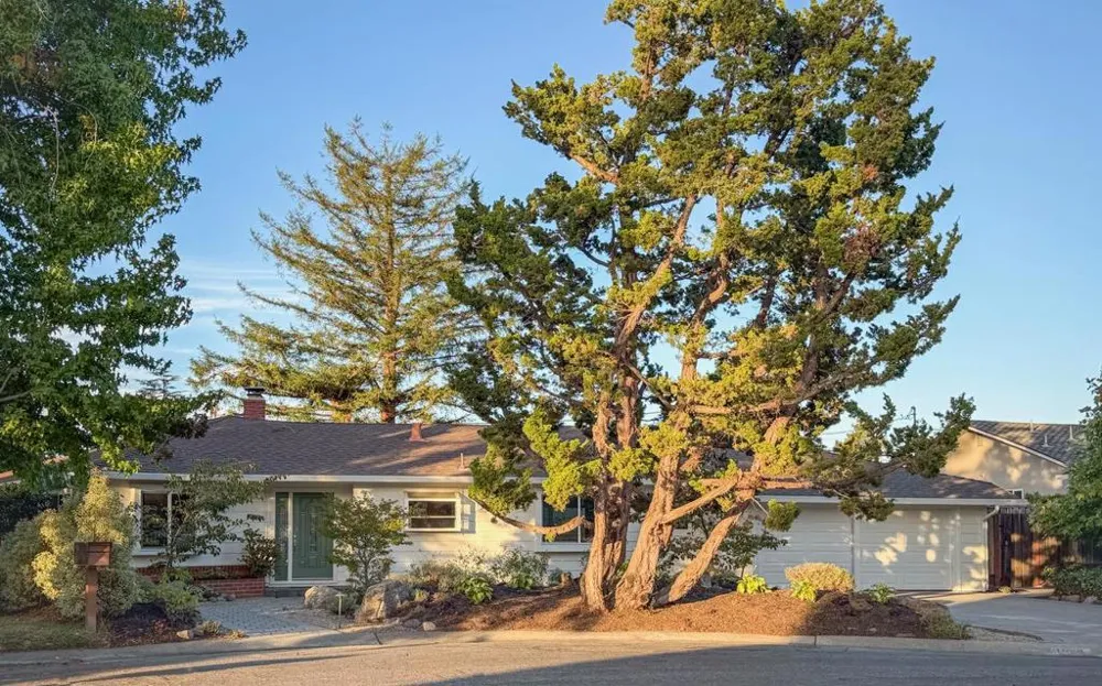1929 Laver Court Los Altos, CA 94024