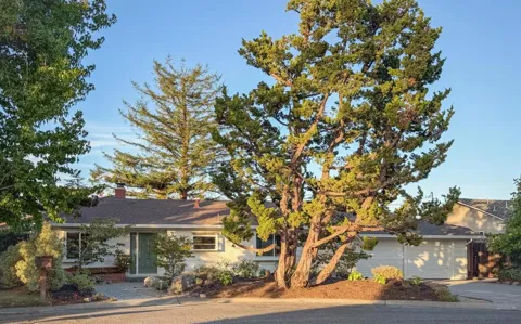 1929 Laver Court