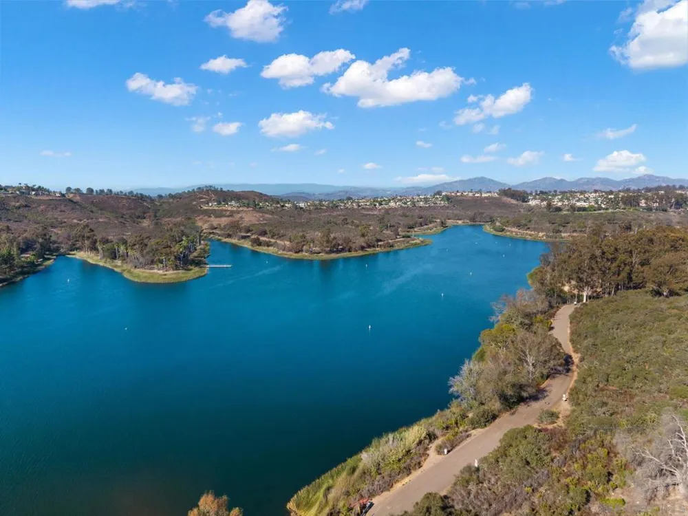 10377 Crosscreek San Diego, CA 92131