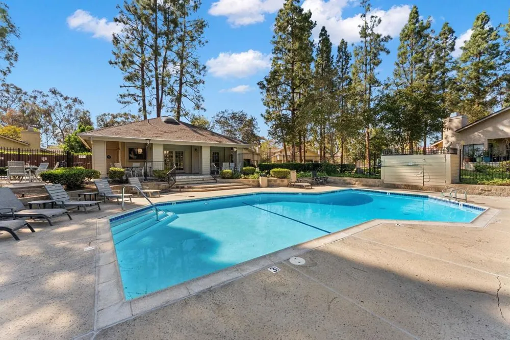 10377 Crosscreek San Diego, CA 92131
