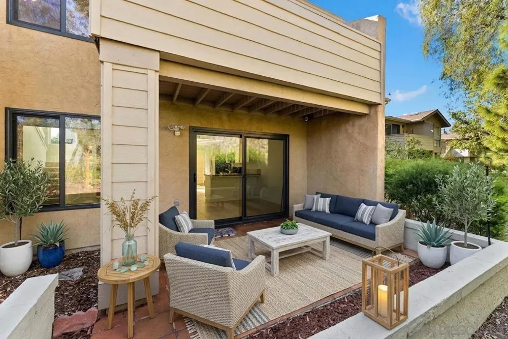 10377 Crosscreek San Diego, CA 92131