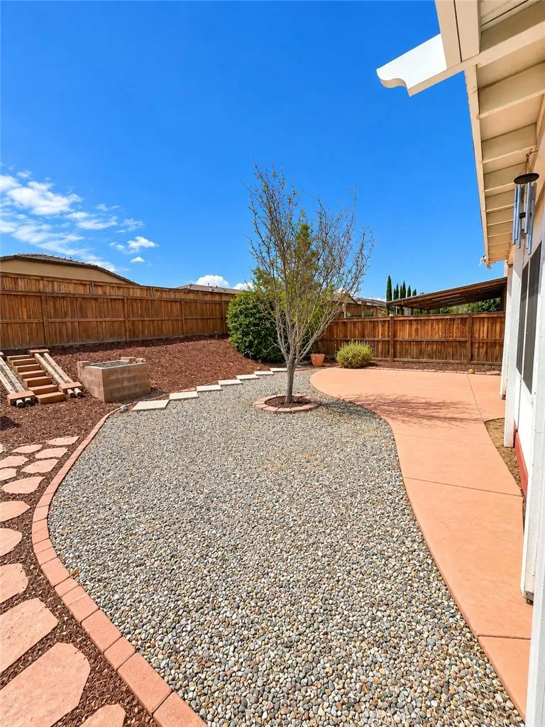 11411 Arlington Adelanto, CA 92301