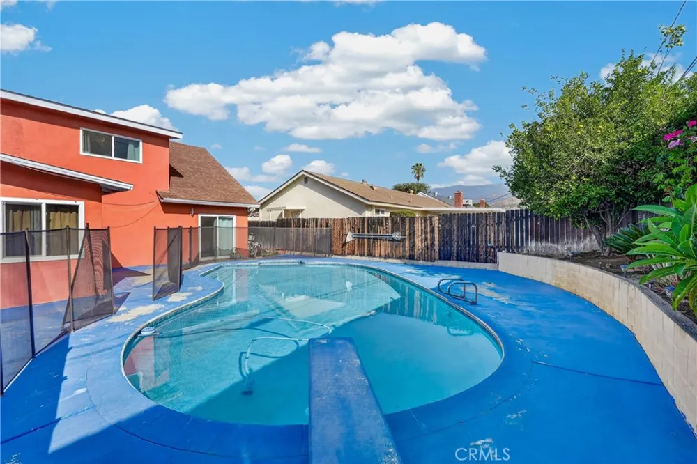 5945 Mckinley San Bernardino, CA 92404