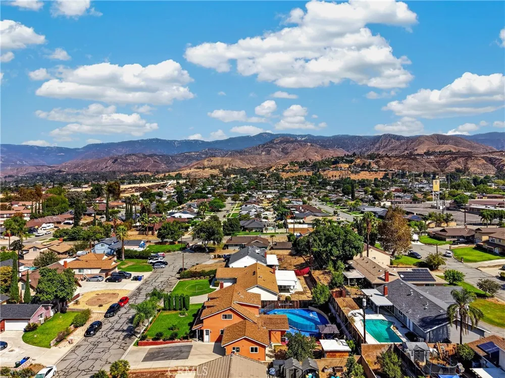 5945 Mckinley San Bernardino, CA 92404