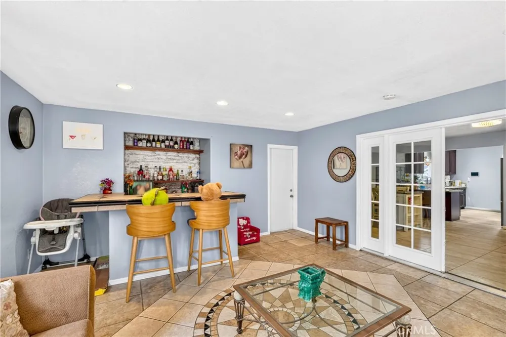 5945 Mckinley San Bernardino, CA 92404