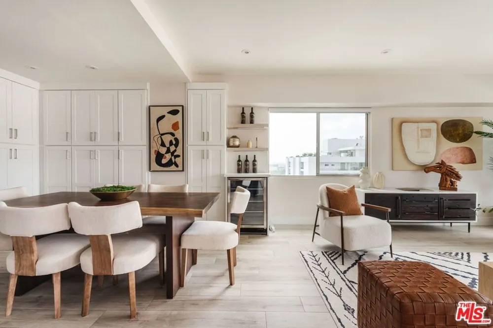1155 La Cienega #1205 West Hollywood, CA 90069