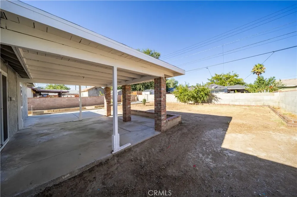 38615 22nd E Palmdale, CA 93550