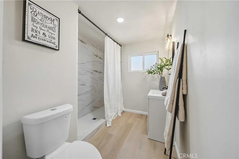 38615 22nd E Palmdale, CA 93550