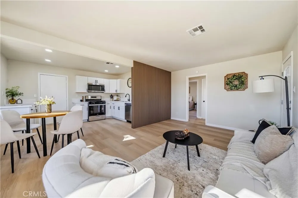 38615 22nd E Palmdale, CA 93550